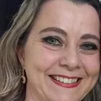 Vivian Barros Bovo dos Santos